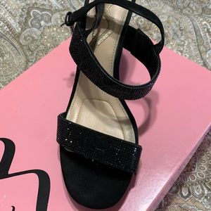 High heel dress shoes